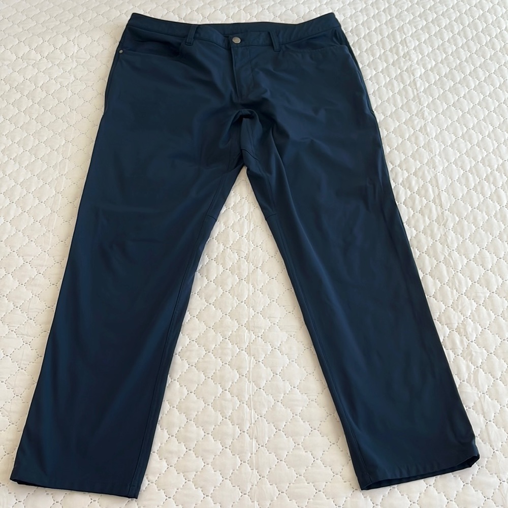 Lululemon ABC Golf/Casual Pant
